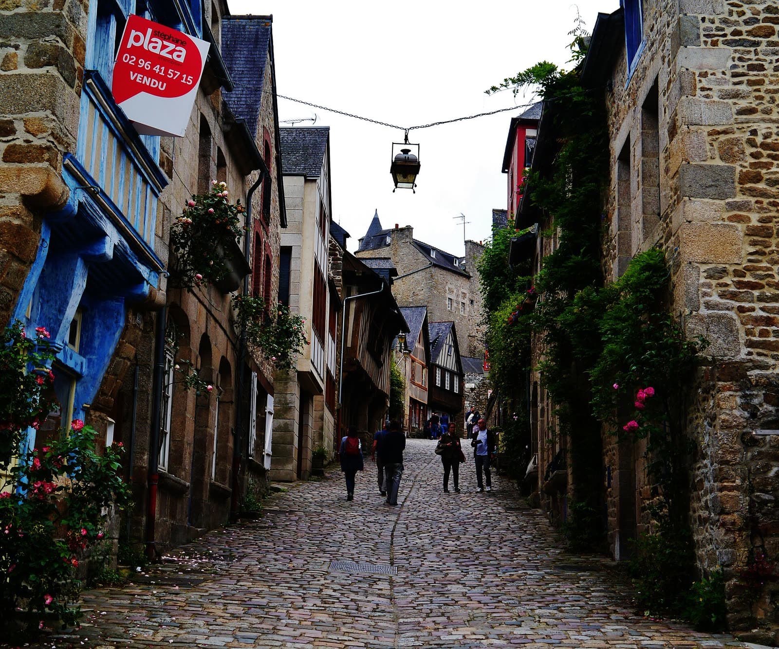 Foire: Festival international des Jeunes Créateurs de mode, Dinan