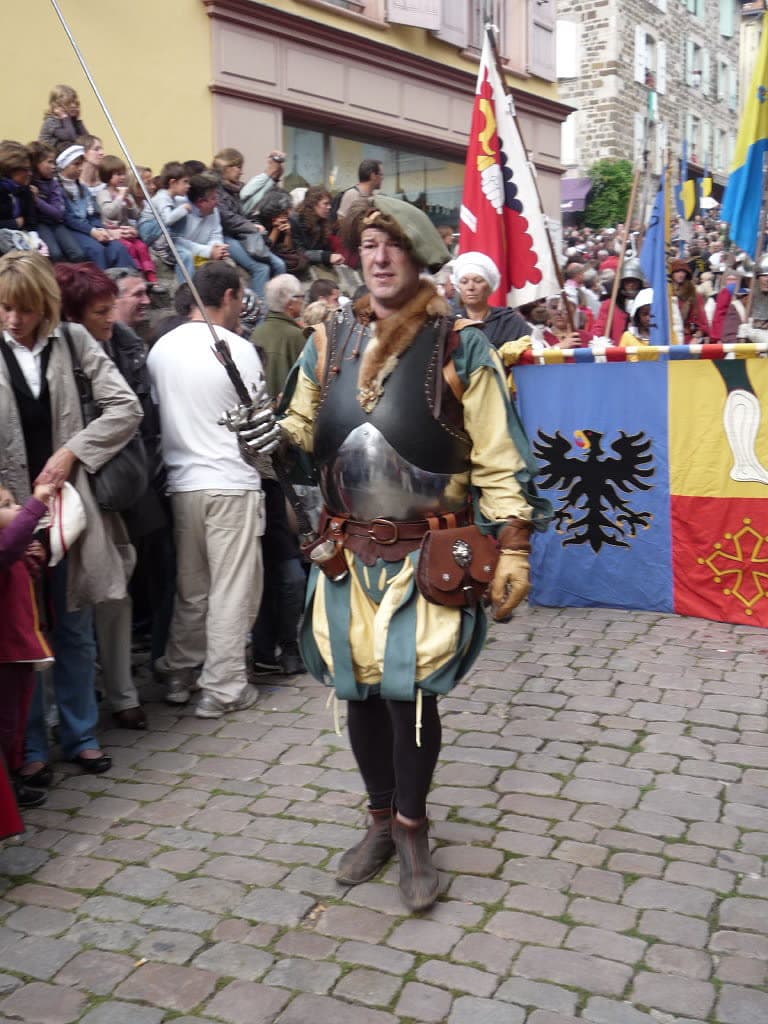 Fête votive: Fêtes Renaissance du Roi de l'Oiseau, Le Puy-en-Velay