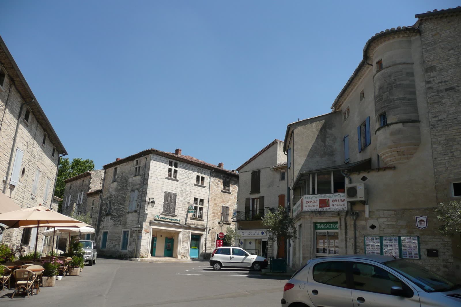 Marché : Foire aux Antiquités et à la Brocante de Barjac, Barjac