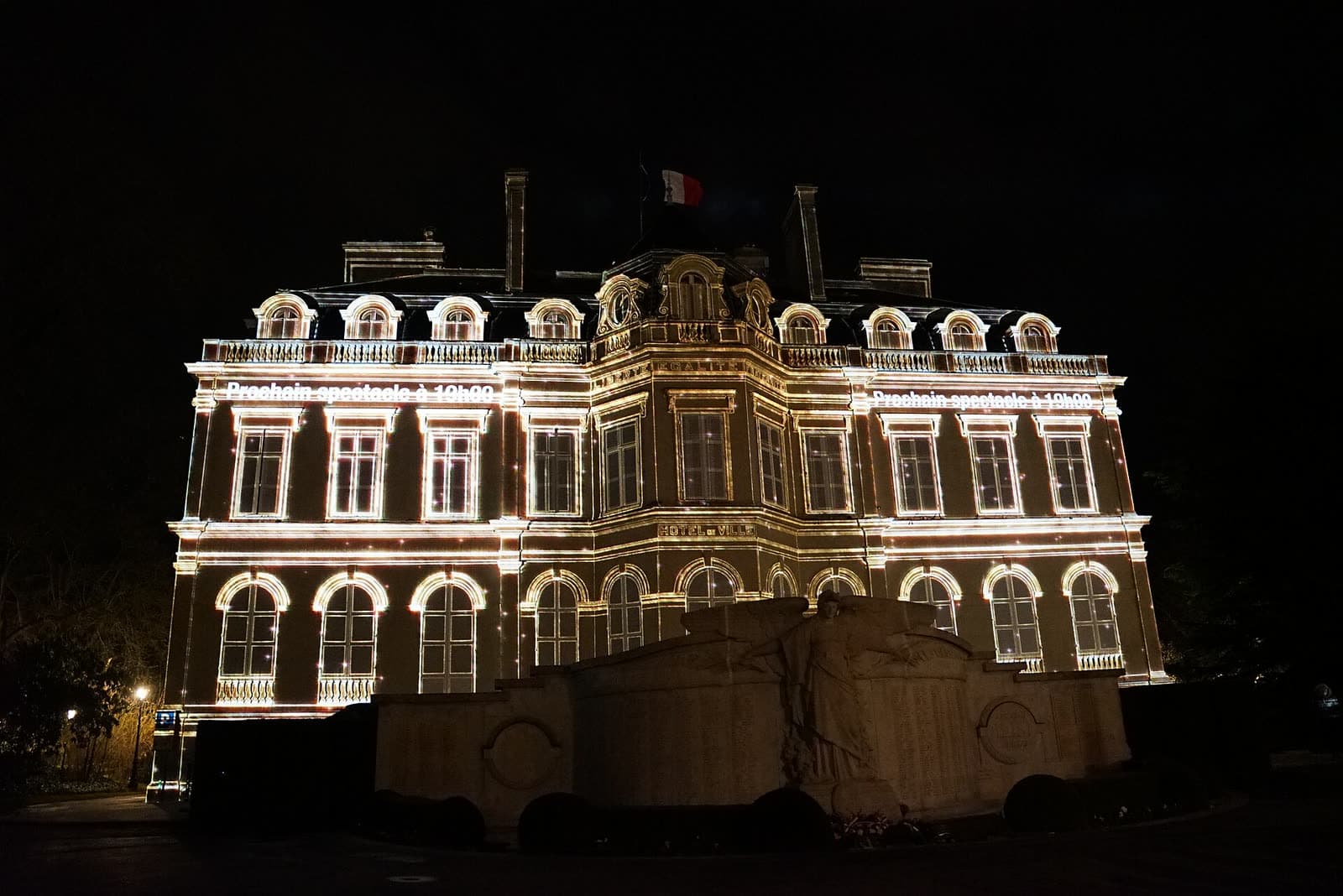 Fête votive: Habits de Lumière, Épernay