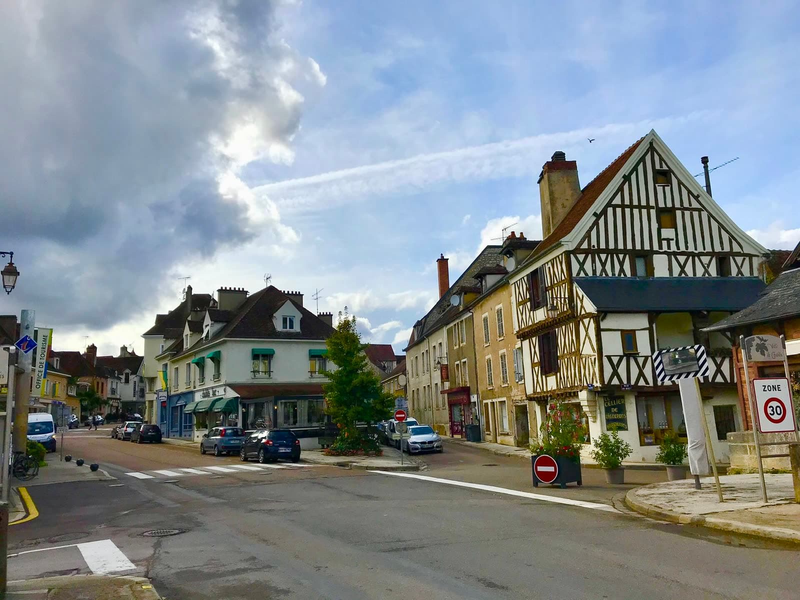 Fête votive: Fête des vins de Chablis, Chablis